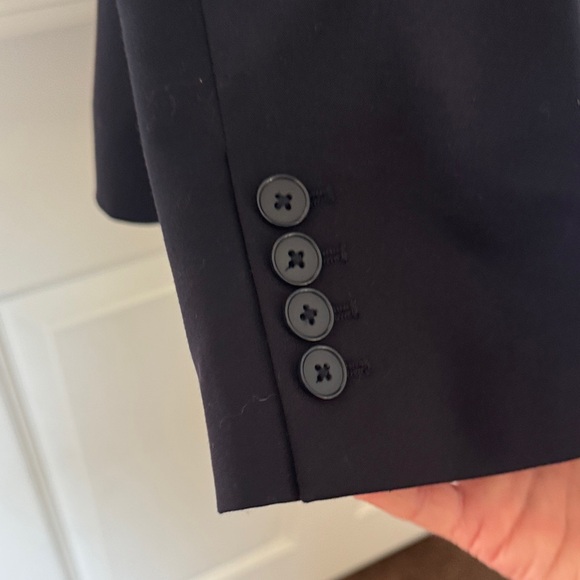 Liz Claiborne Classic Navy Blue Blazer - Picture 5 of 12